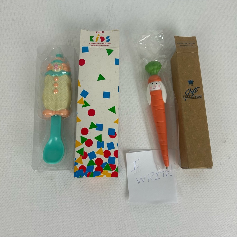 Avon NIB VTG - Melody the Clown spoon & Rabbit Writer pen, 2 items